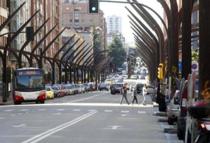 Alojamiento Turistico Decano Prendes Gijón Zewnętrze zdjęcie